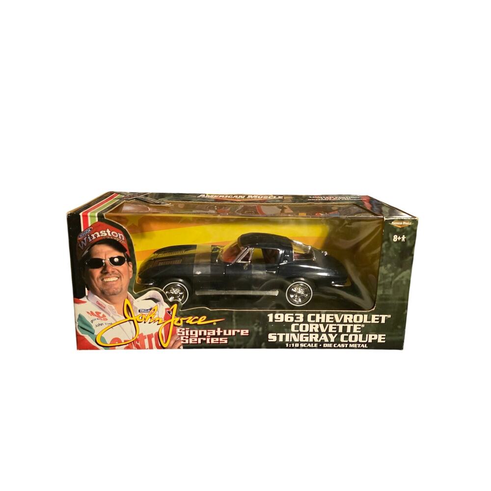 John Force Signature Series 1963 Corvette Stingray American Muscle 1:18 /2496